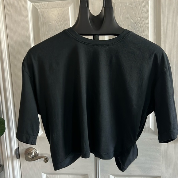 Universal Thread Tops - COPY - Universal Threads open lower back top size M